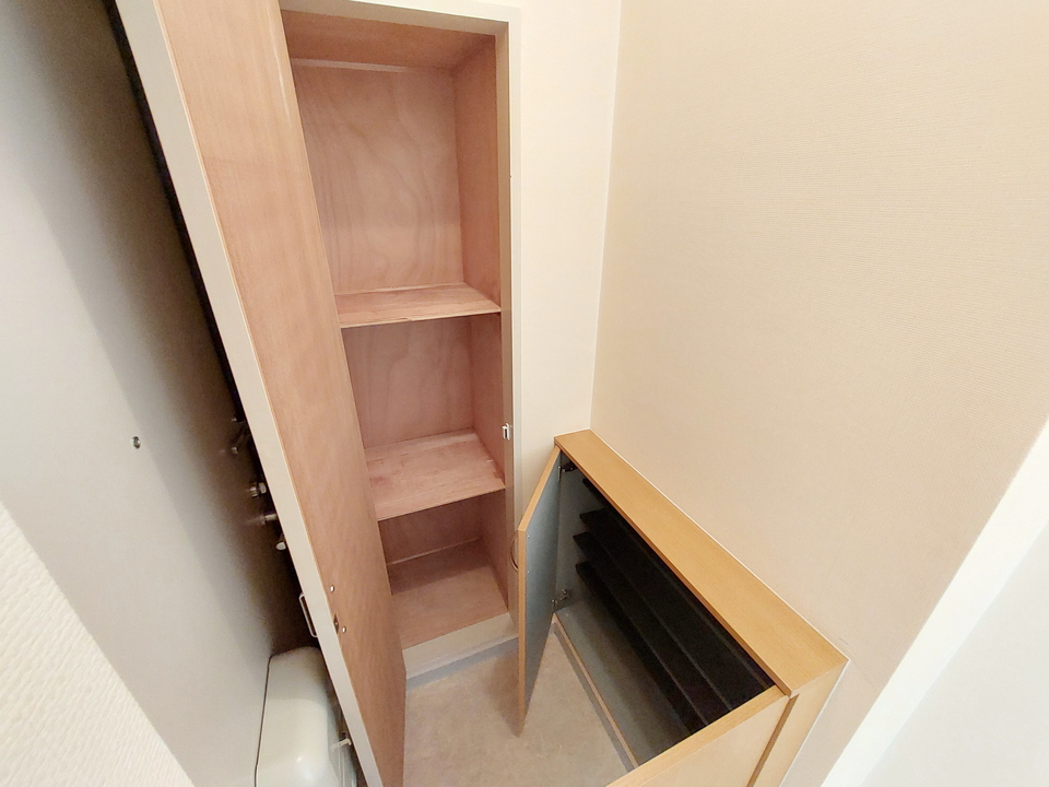 シューズボックス