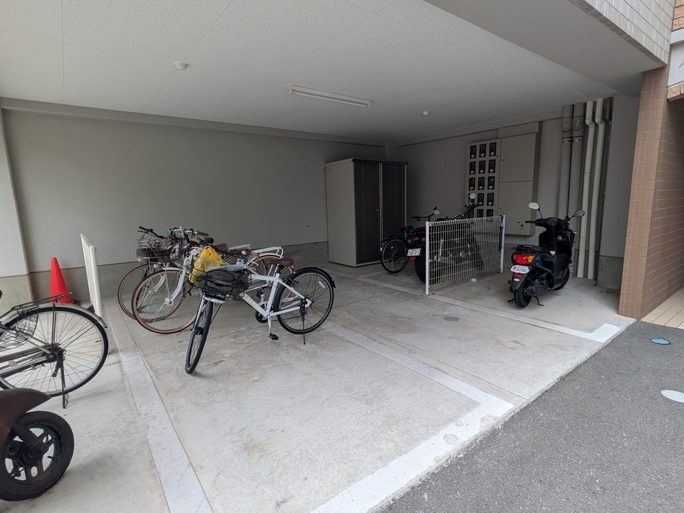 駐輪場