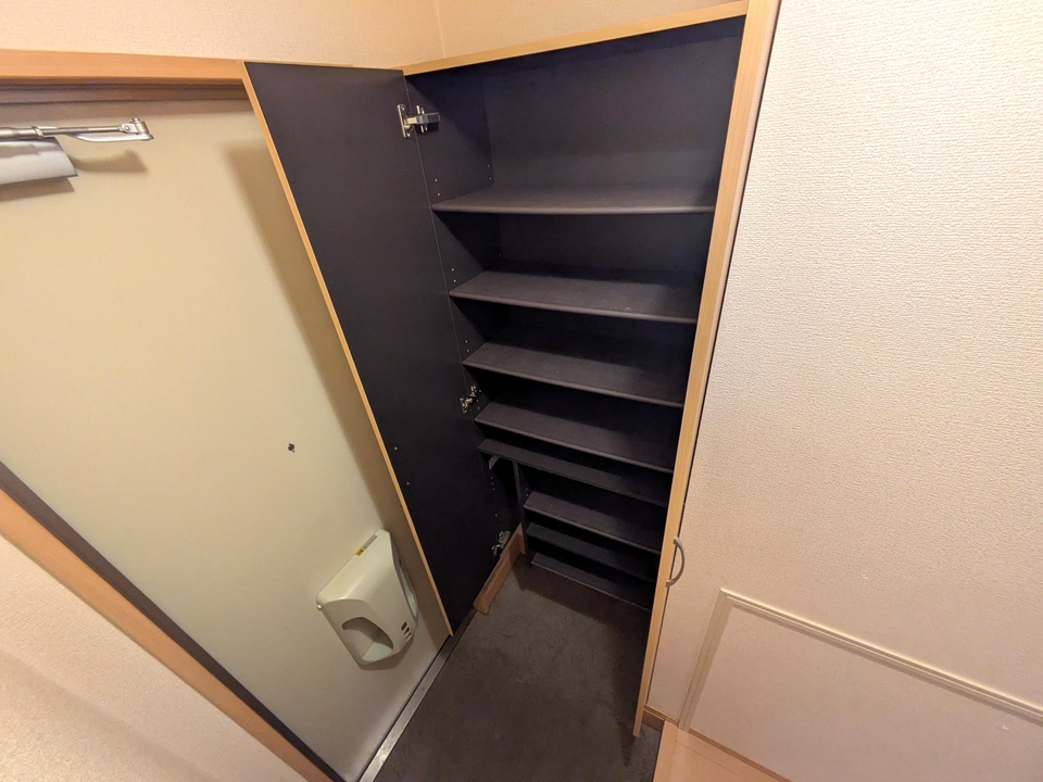 シューズボックス