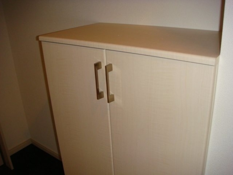 シューズボックス