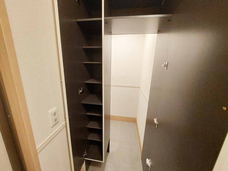 シューズボックス