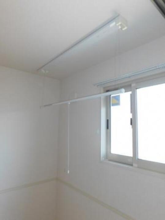 室内物干しユニット