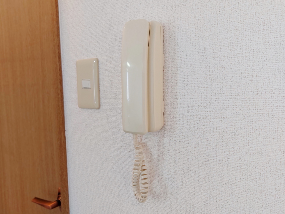 インターホン