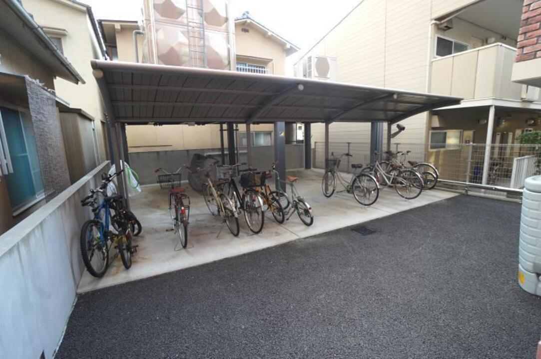 駐輪場