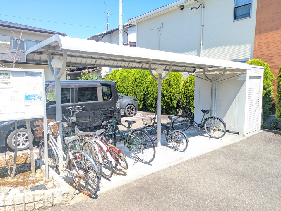 駐輪場
