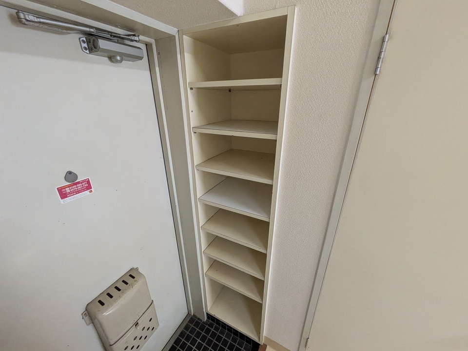 シューズボックス