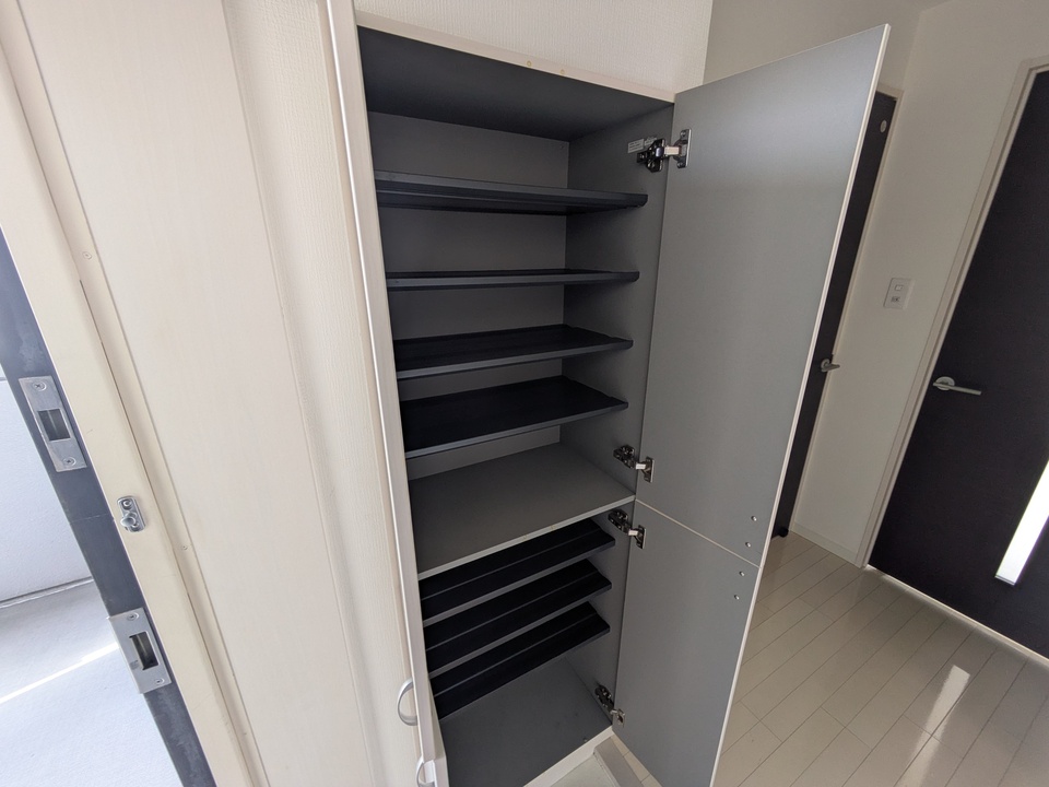 シューズボックス