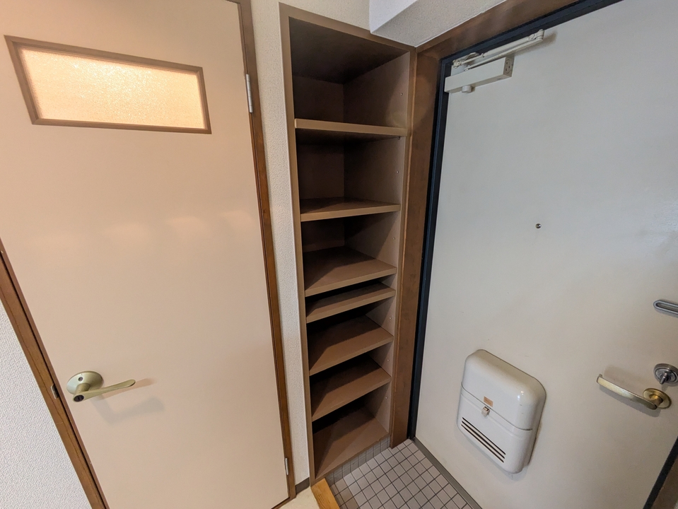 シューズボックス