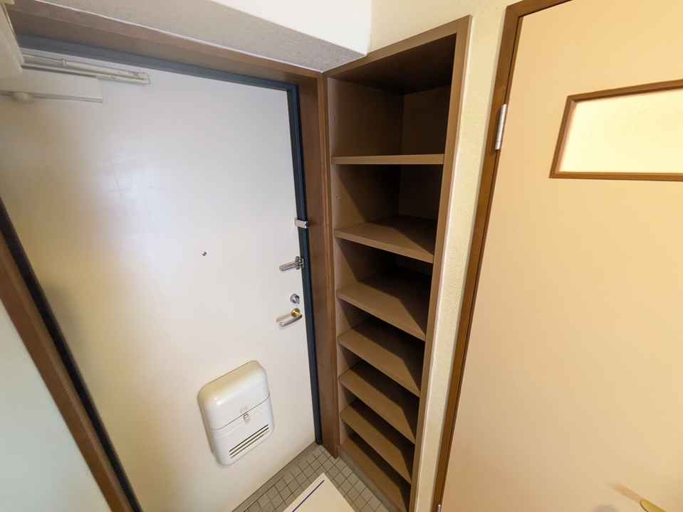 シューズボックス