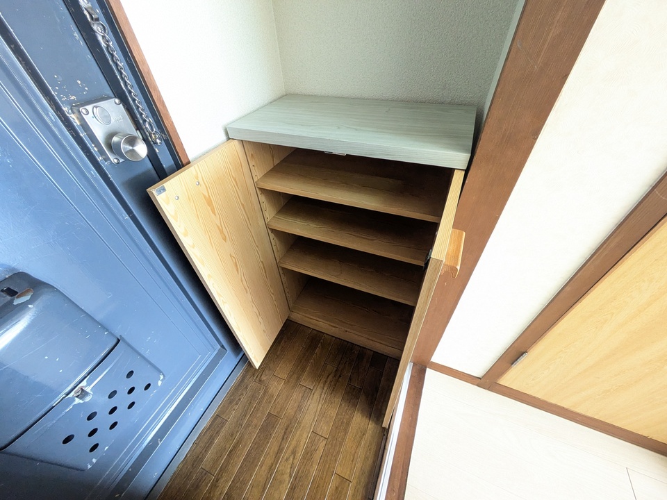 シューズボックス