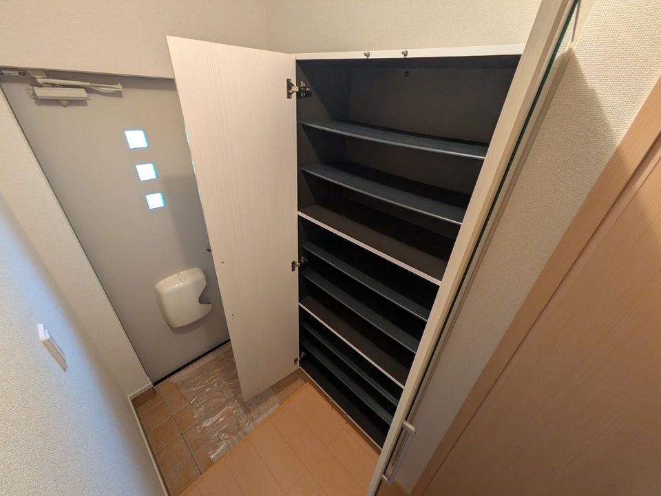 シューズボックス