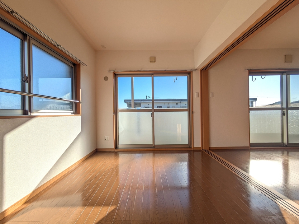 洋室（南東側）