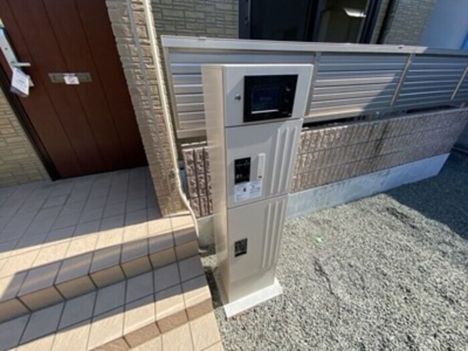 宅配ボックス