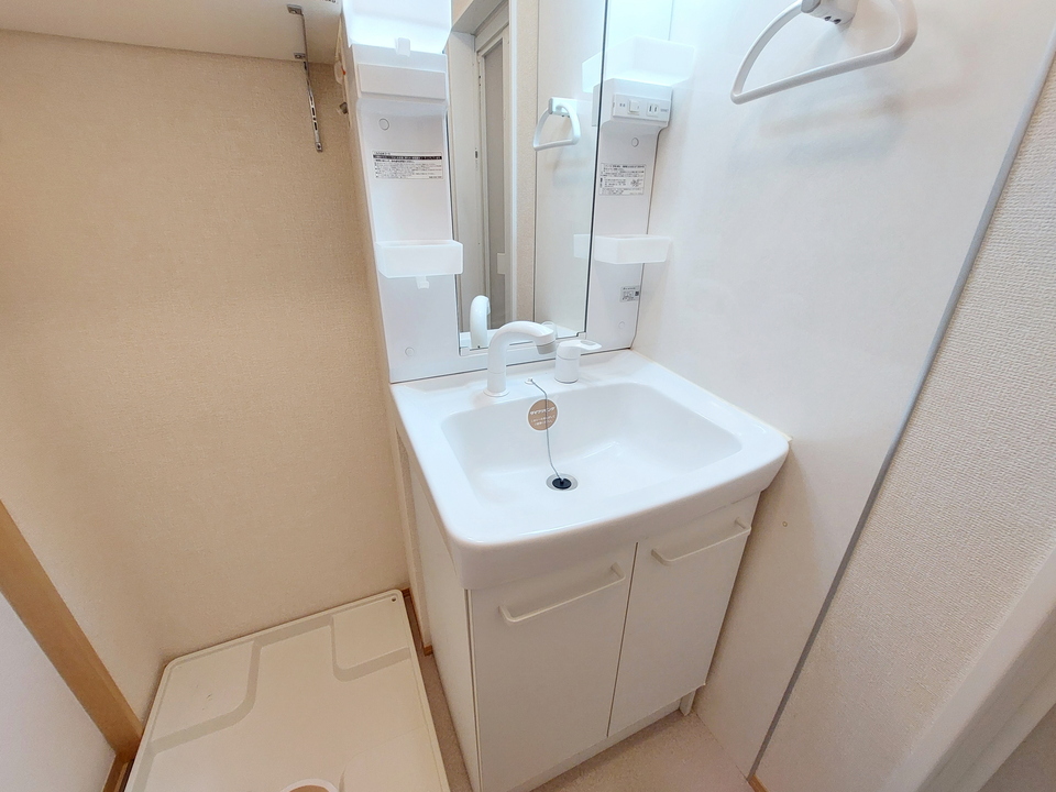 シャワー付洗面化粧台