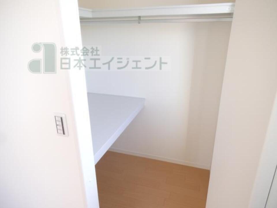 ウォークインクローゼット