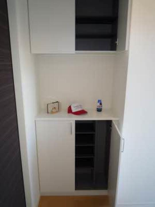 シューズボックス