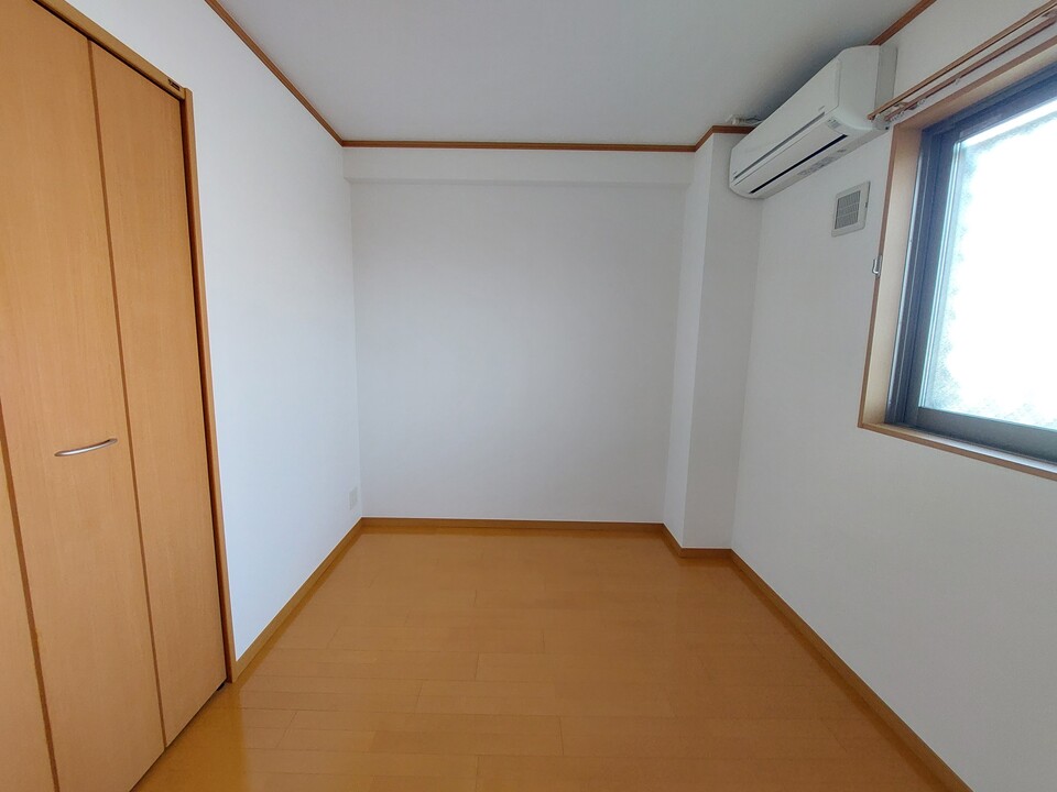 洋室5.3帖