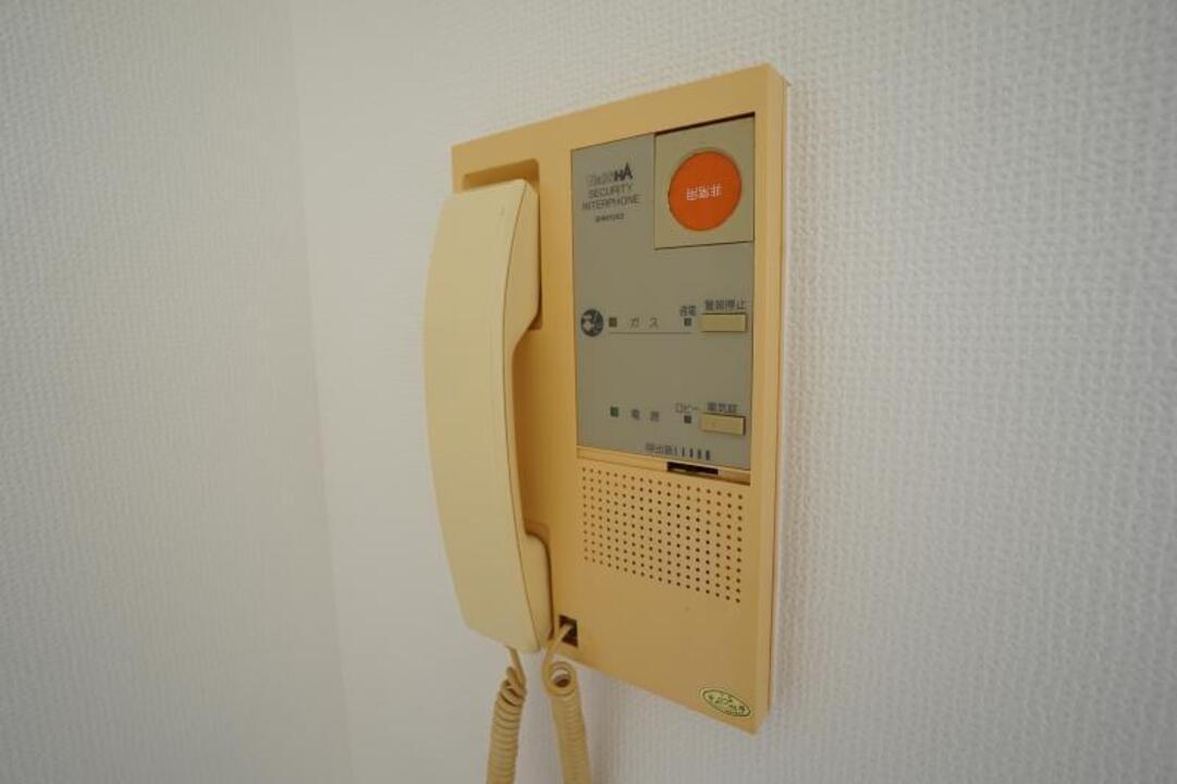 インターホン