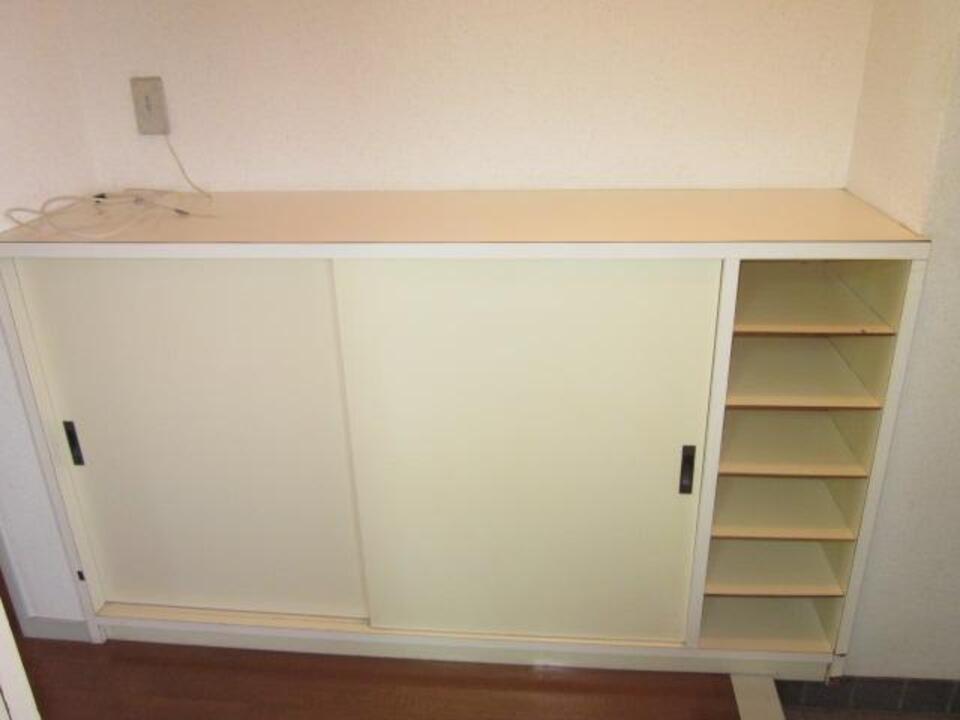 シューズボックス