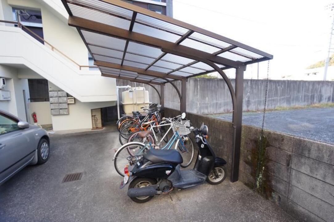 駐輪場