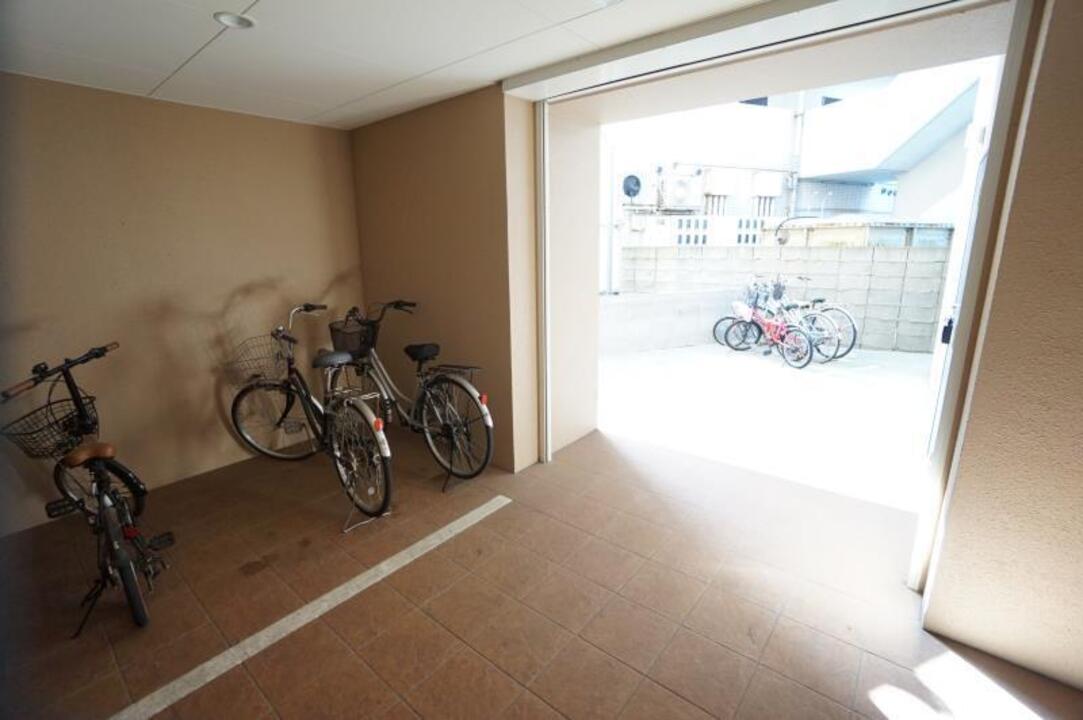 駐輪場