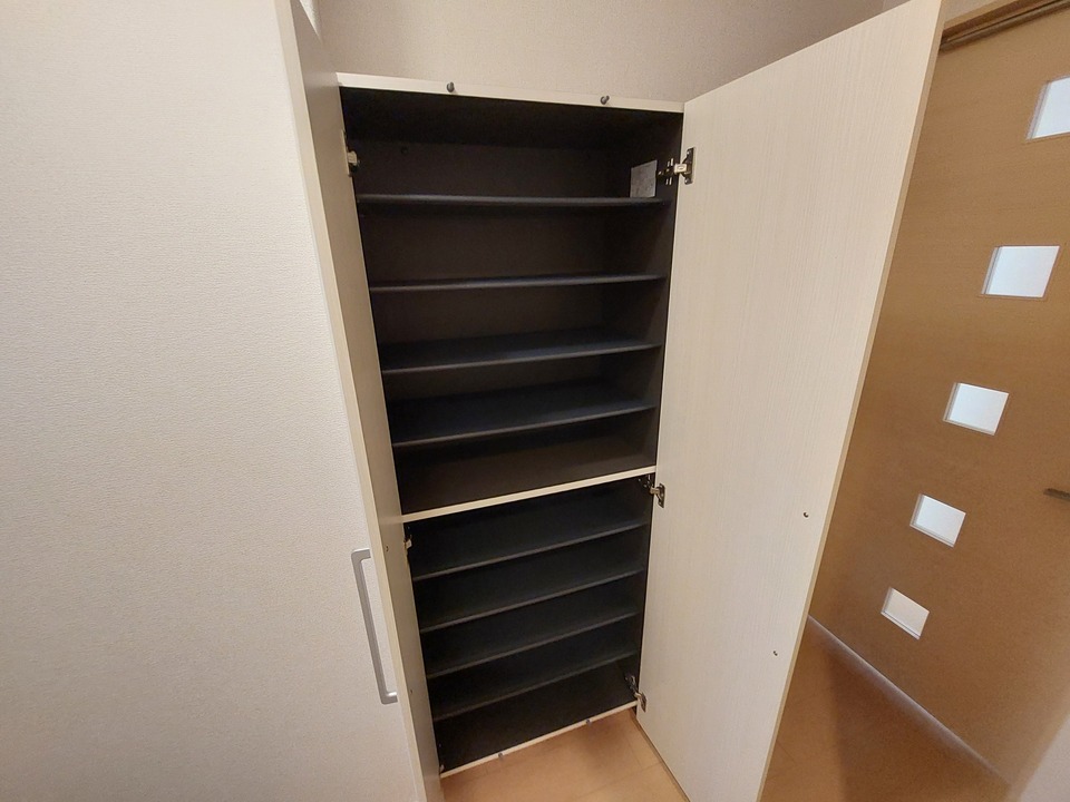 シューズボックス