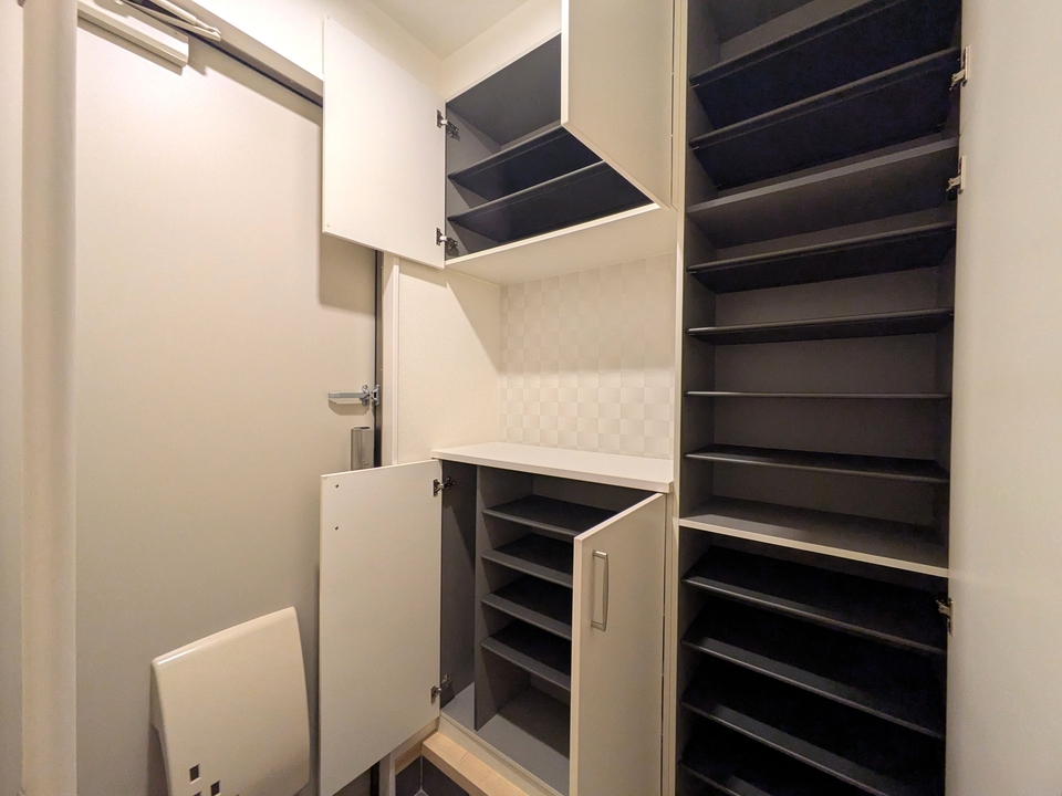 シューズボックス