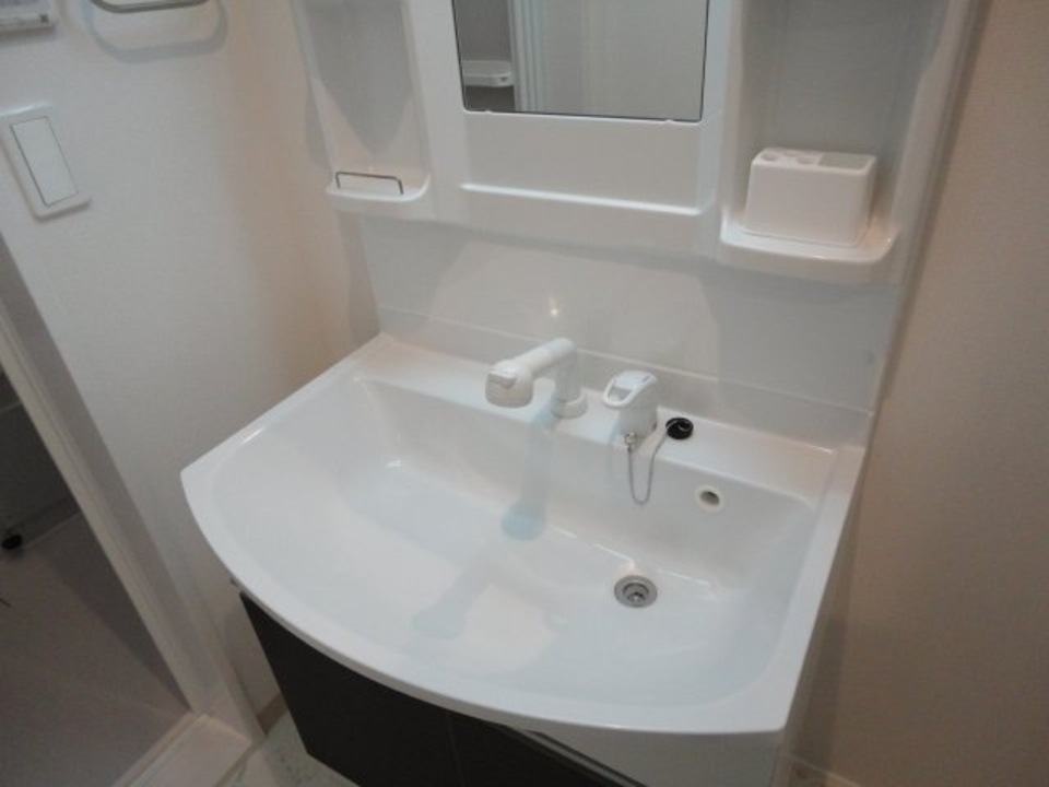 シャワー付洗面化粧台