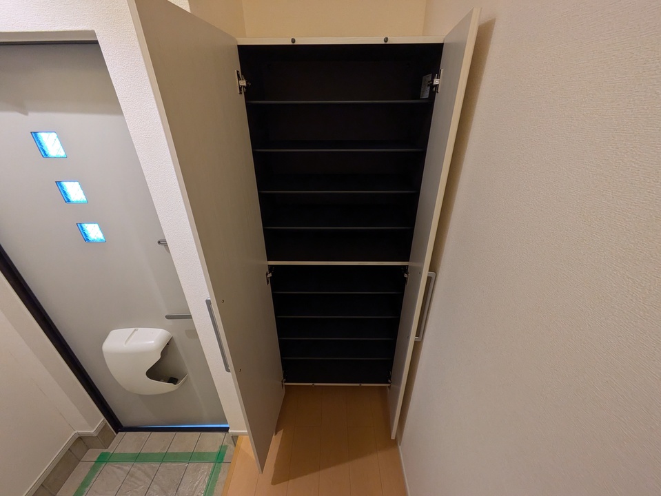 シューズボックス