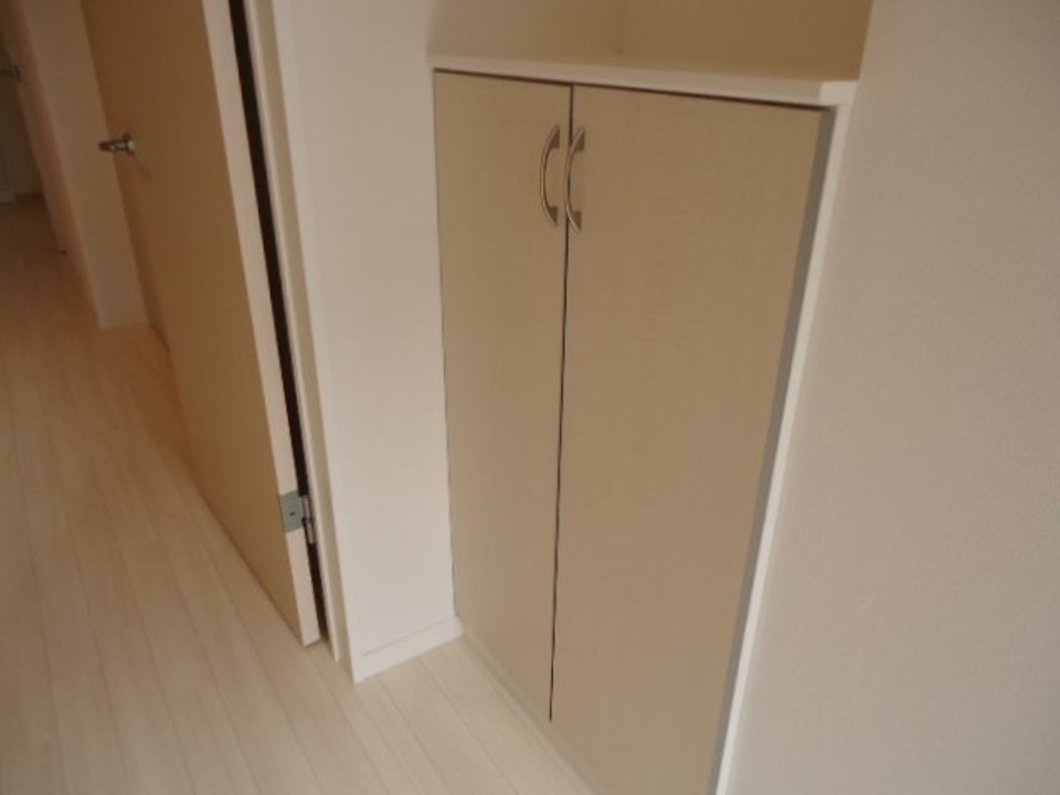 シューズボックス