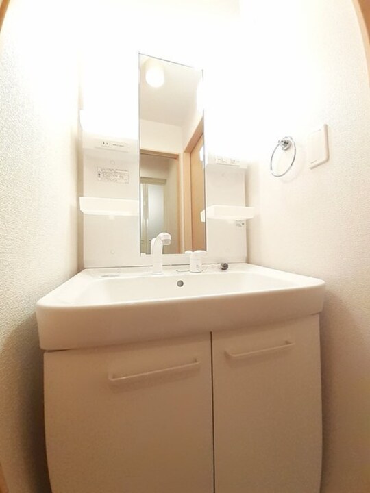 シャワー付洗面化粧台