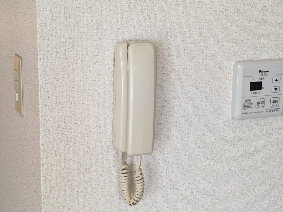 インターホン