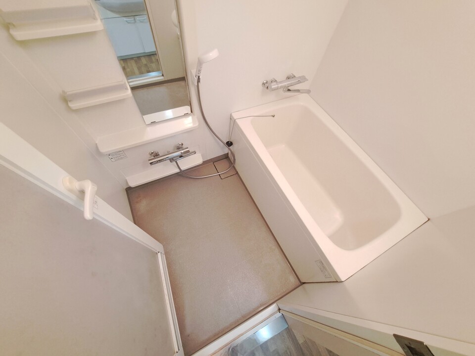 シャワー付洗面化粧台