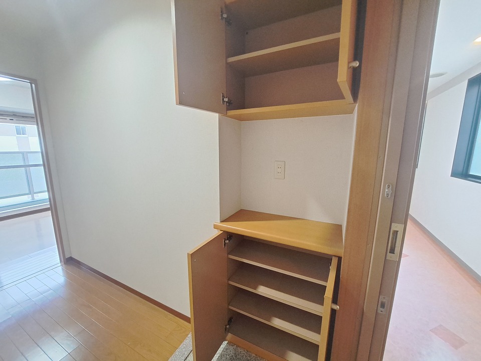 シューズボックス