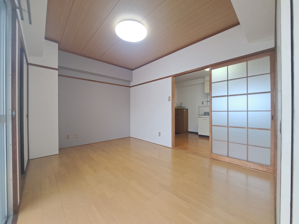 洋室西側