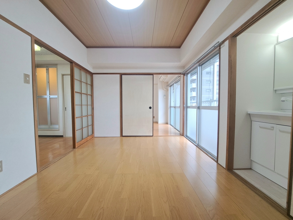 洋室西側