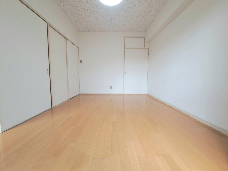 洋室東側