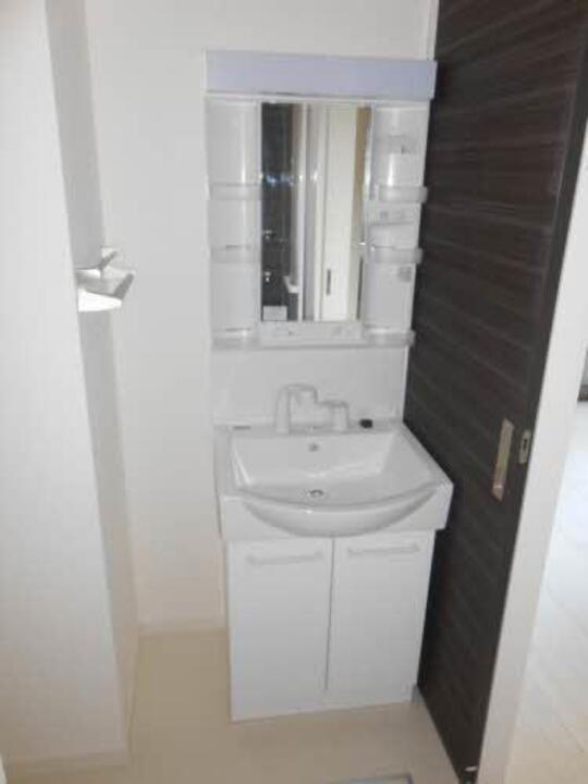 シャワー付洗面化粧台