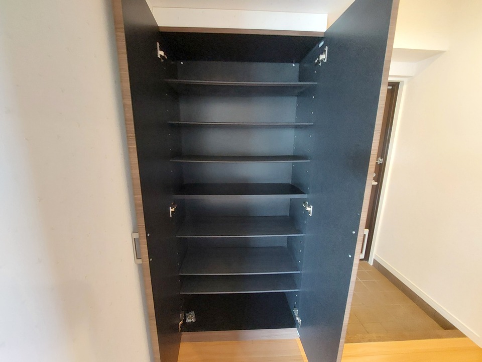 シューズボックス