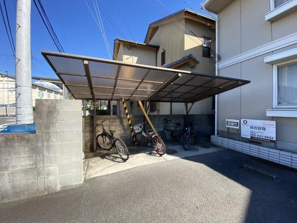 駐輪場