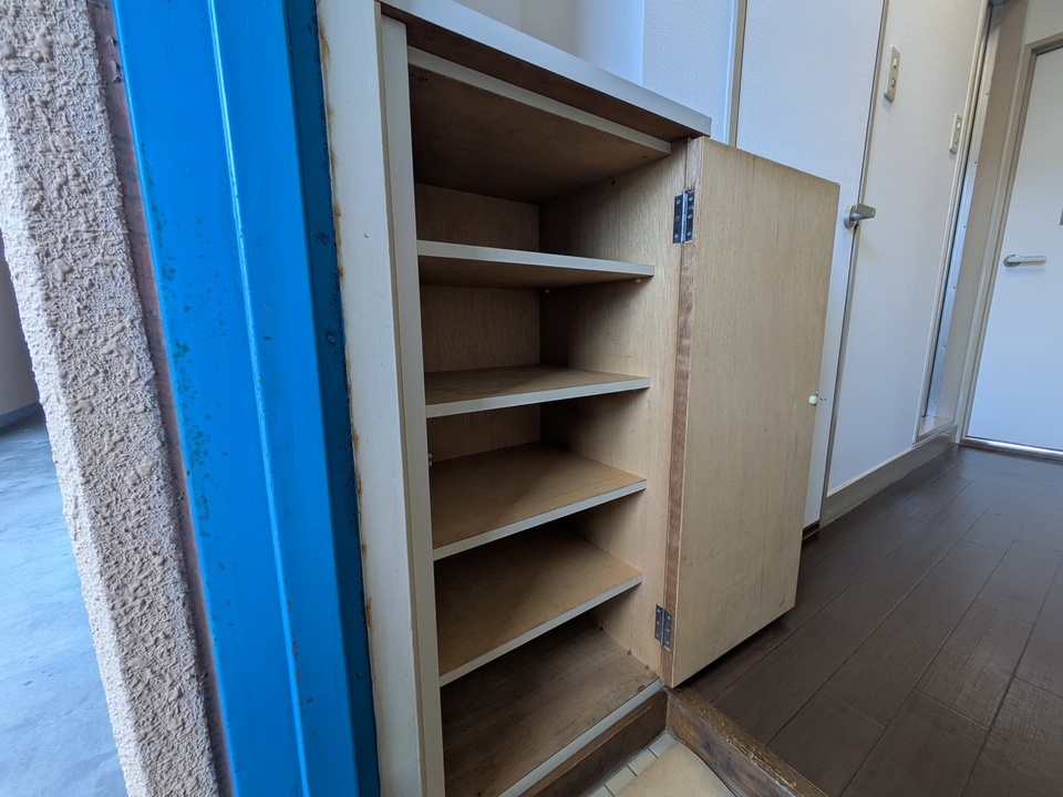 シューズボックス