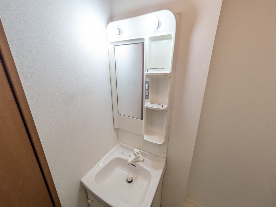 シャワー付洗面化粧台