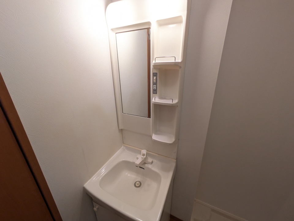 シャワー付洗面化粧台