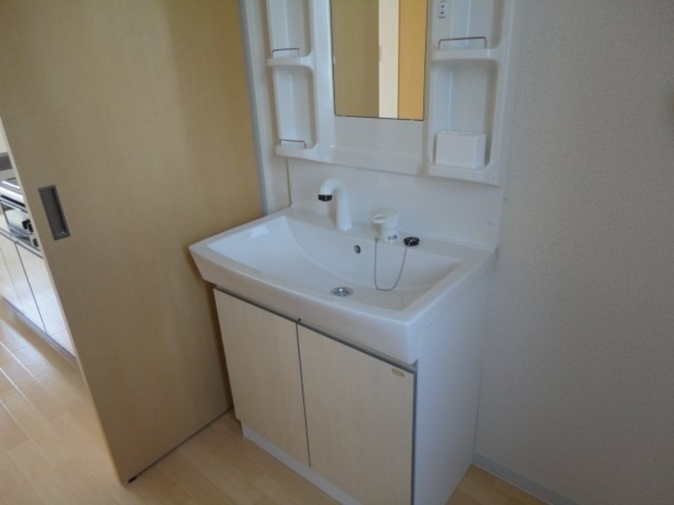 シャワー付洗面化粧台