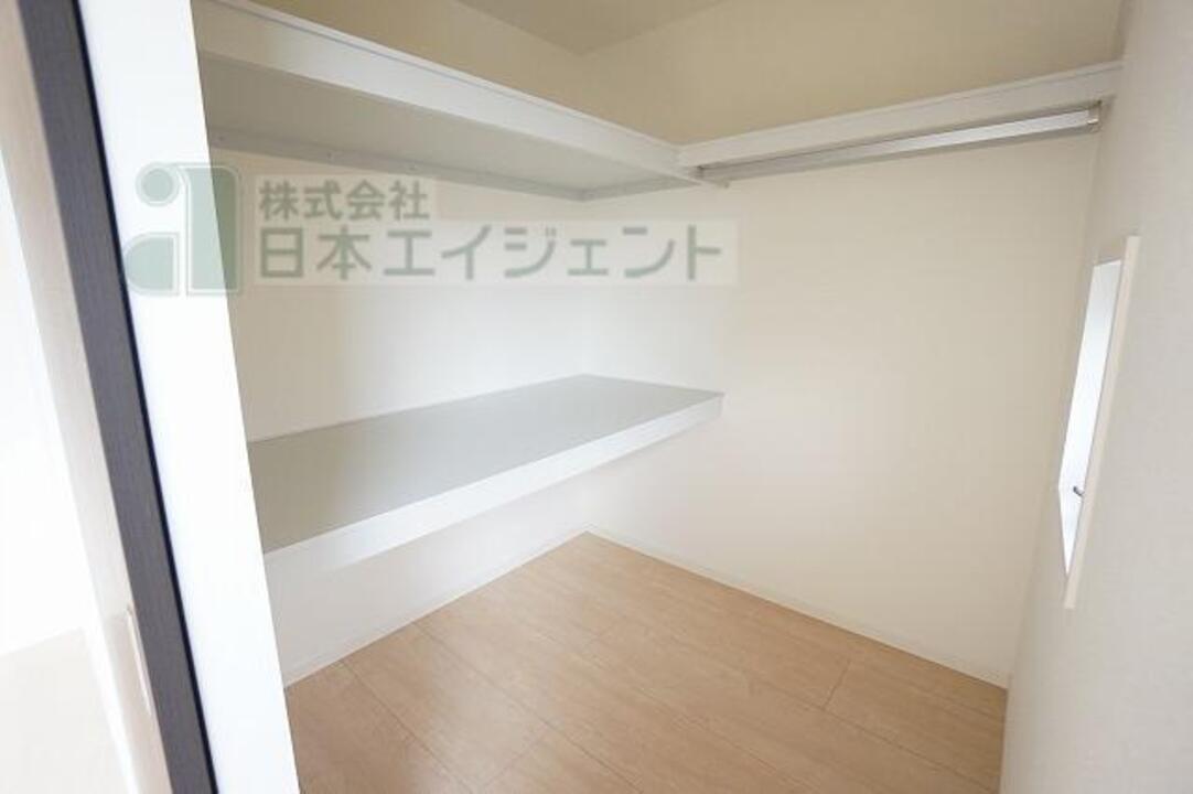 ウォークインクローゼット