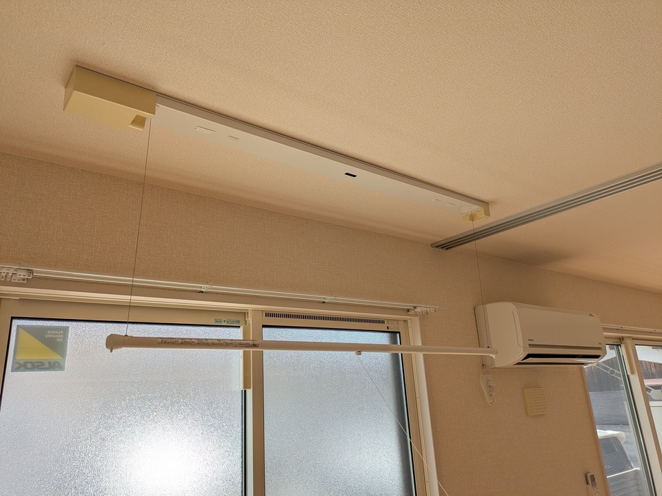 室内物干しユニット