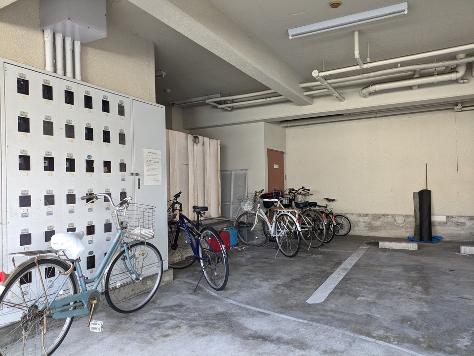 駐輪場