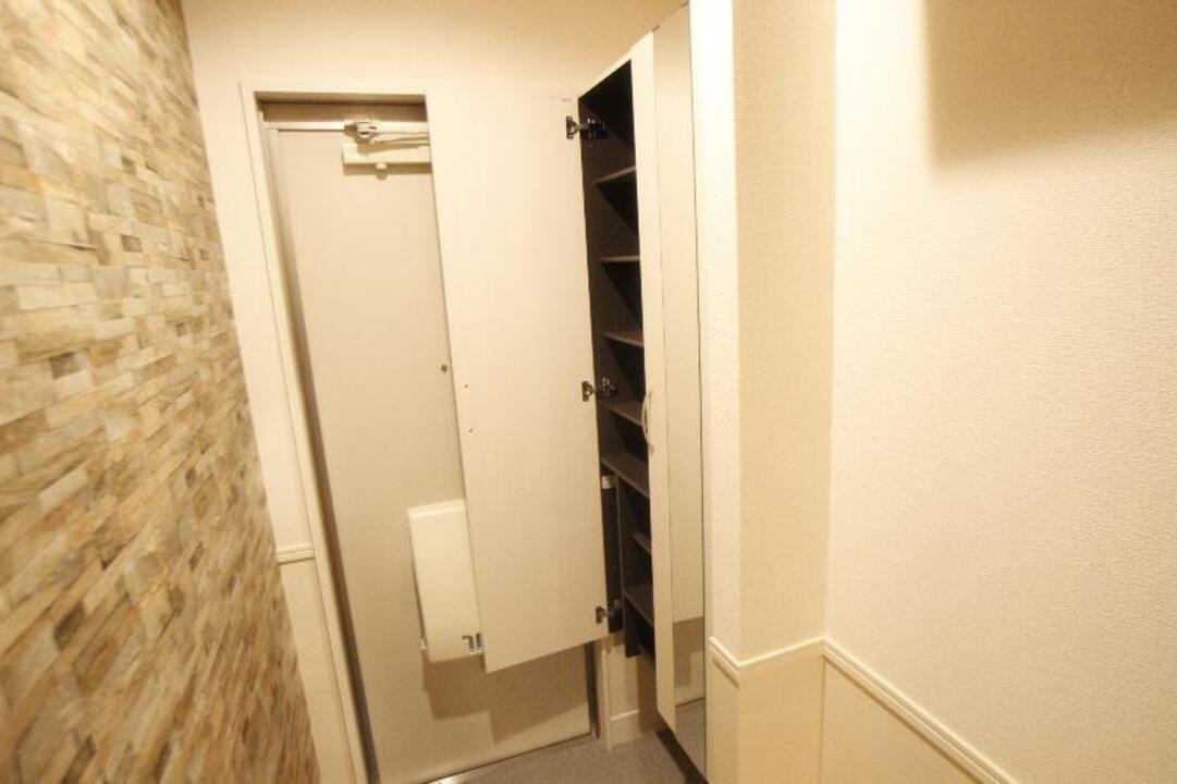 シューズボックス