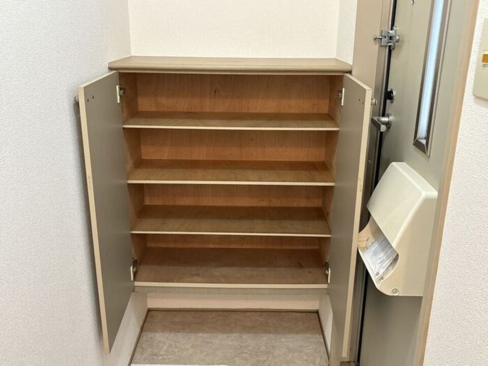 シューズボックス