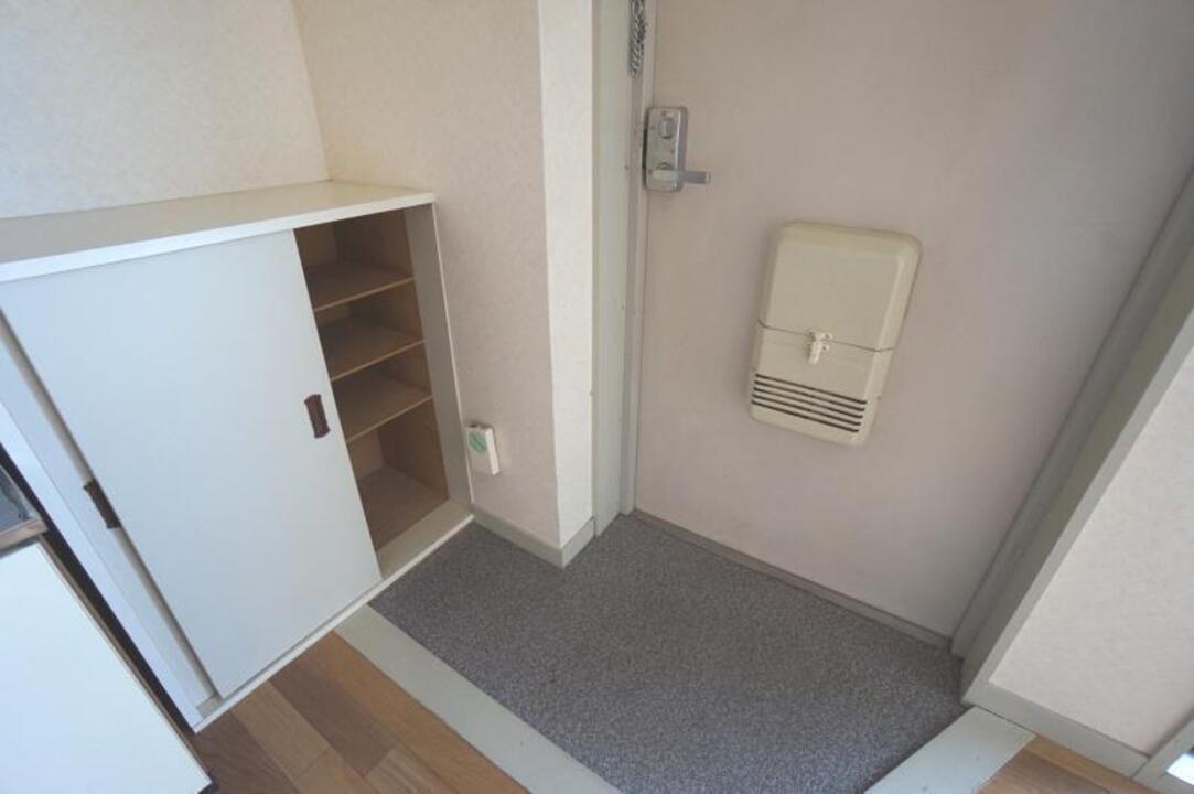 シューズボックス